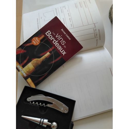 Coffret Sommelier Livre Vins Bordeaux Grands Crus Journal De Bord De Tenue De Cave Tire Bouchon + Bouchon Inox Satiné