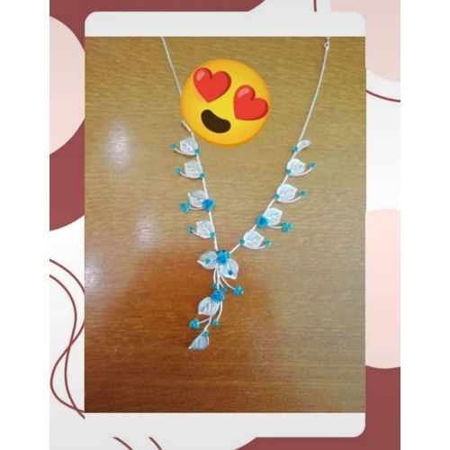 Collier Roses Bleues