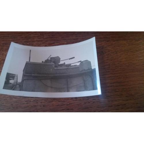 Photographie Militaire Ww2 / 2 Pieces De Flak Gardant Un Pont En Hollande, Calibre 37 Mm