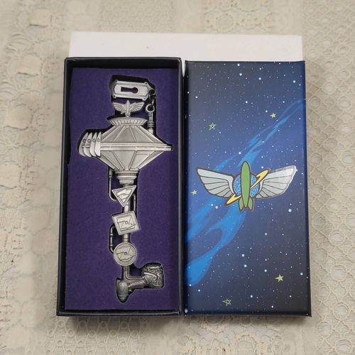 Collectible Disney Key - Clef Collection Disneyland Paris - Buzz Lightyear Laser Blast