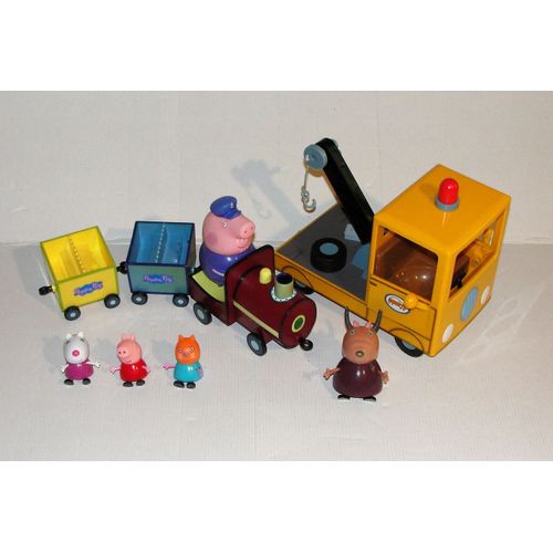 Peppa Pig Train Et Camion Depanneuse Sonore Jouet Peppa Cochon + Figurines Articulées