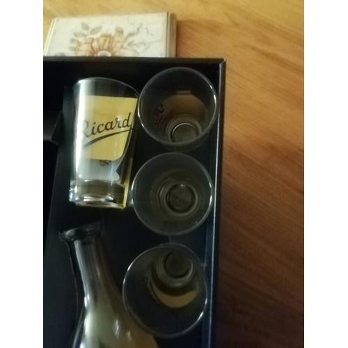 Coffret Ricard avec bouteille de Ricard plantes fraîches