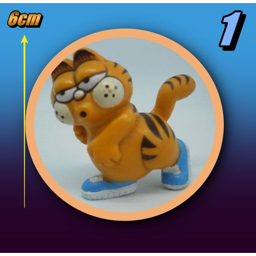 Figurine Garfield - Garfield Le Chat Marchant En Sifflant - 6cm