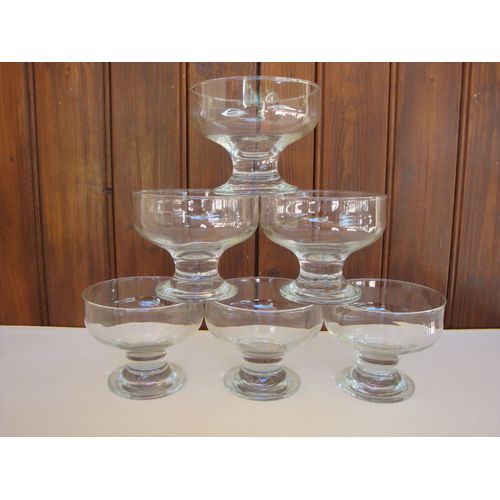 Coupes À Desserts Sur Pied