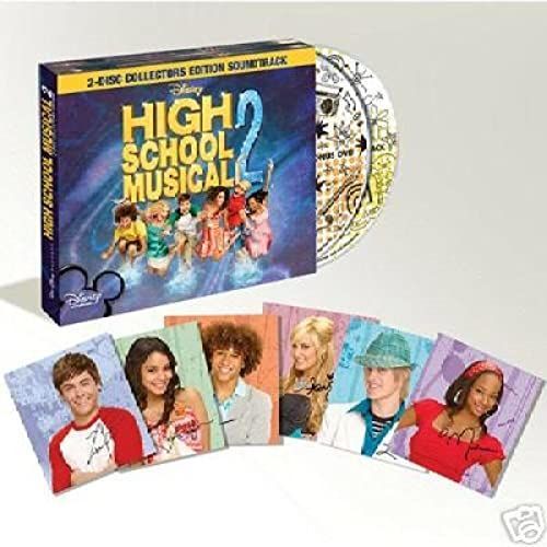 High School Musical 2 W/ Exclusive Dvd And Collectible Photos