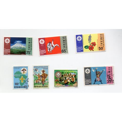 Sénégal- Lot De 3 Timbres Neufs Et 4 Timbres Oblitérés- Scoutisme