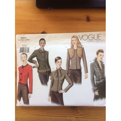 Patron Vogue 2507 5 Vestes - Bolero