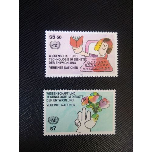 Timbre Nation Unis - Vienne Yt 147 - 148 Serie: Developpement Par La Science Et Les Techniques 1992 ( 080706 )