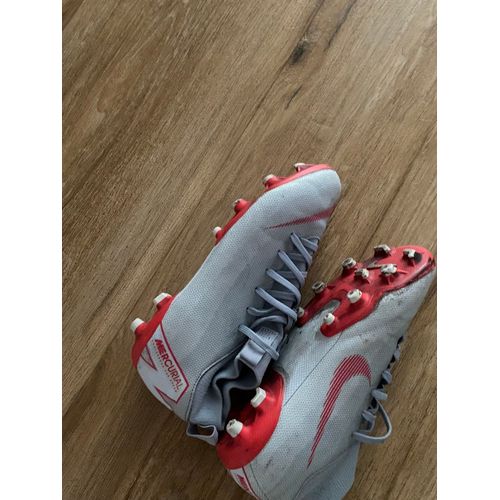 Crampon Grise Rouge