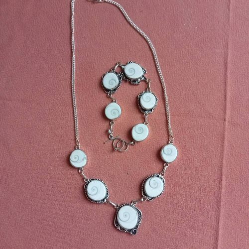 Set Collier Et Bracelet Oeil De Sainte Lucie