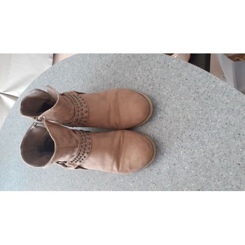 Bottine "Camaieu" En Daim Marron Clouté "P-37" Femme