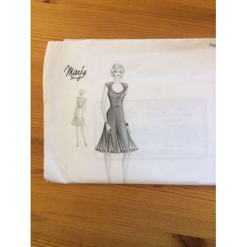 Patron Marfy 1714 Robe Sans Manche A Godets