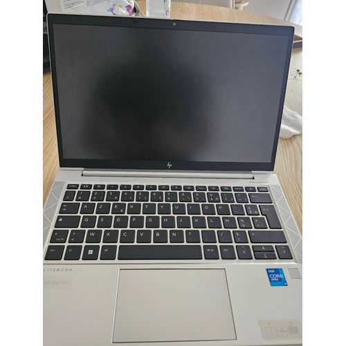 HP EliteBook G8 830 - 13.3" Intel Core i5-1145G7 - 2.61 Ghz - Ram 8 Go - SSD 500 Go