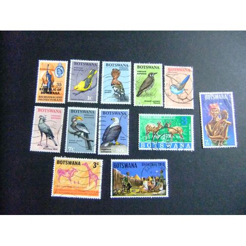 50 Botswana 1967 Lot De 12 Timbres Différents Faune - Noël - Oiseau Voir Photos