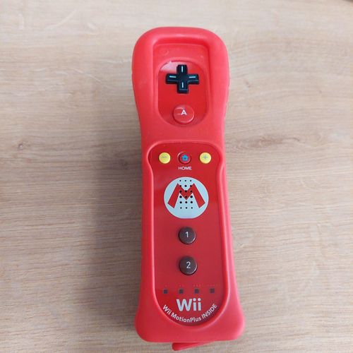 Wii Remote Plus Mario