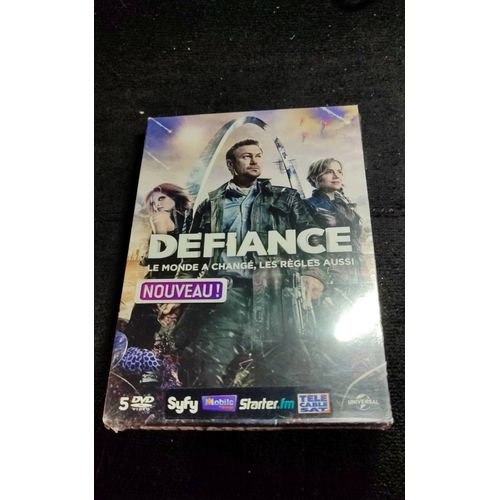 Défiance Intégrale De La Série 13 Dvds En Excellent État .