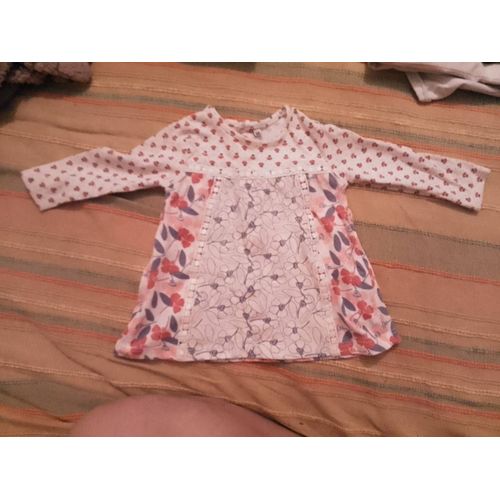 Top Blanc Motifs Gris/Rose 6 Mois.