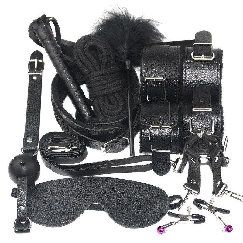 Kit Erotique de 7 accessoires menottes fouet tétons boule coquine.