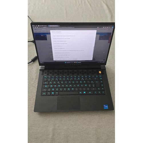 Alienware M15 R7 - 15.4" Intel Core i7-12700H - 2.3 Ghz - Ram 16 Go - DD 1 To