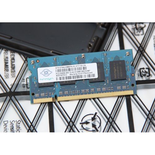 Nanya PC2-5300S - 555 - 512 Mb - SoDimm Non-ECC