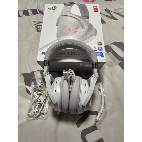 ASUS ROG Delta Blanc - Casque gaming RGB avec quadruple DAC ESS - Eclairage RGB - Circum-aural - Filaire - USB-C