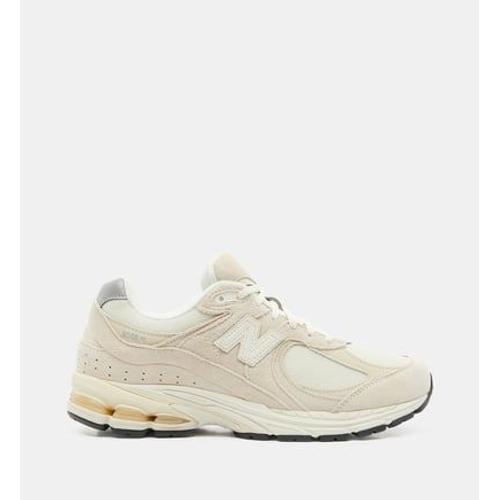 New Balance Baskets Basses 2002 Suède Et Mesh Beige