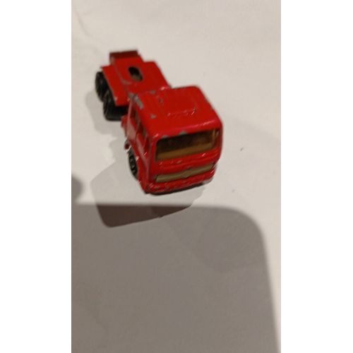 Majorette Camion Mercedes Rouge 1/100