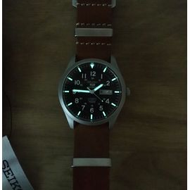 Montre Pour Homme Seiko Automatic Sports Snzg11 Snzg11j1 Snzg11j Verre Sephire