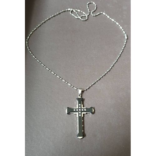 Collier Avec Pendentif Croix Noire Strass