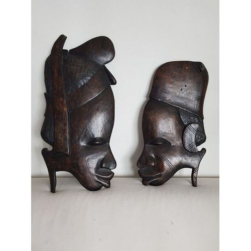 Masques en bois anciens