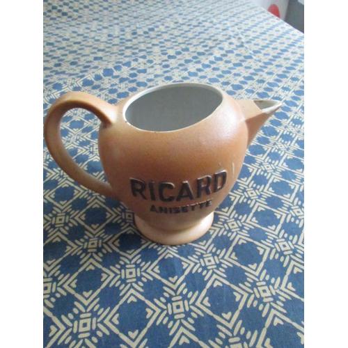 Pichet Ricard 1l, 830