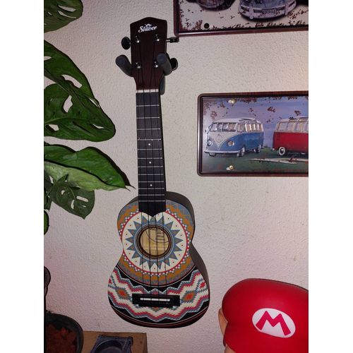 Ukelele Avec Accessoires