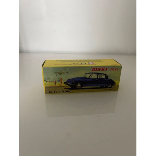 Lot De 5 Ambulances Citroën DS Break 1/43 - Collection Atlas, Neuves, Blanches Et Grises