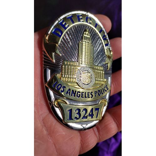 Badge Insigne Los Angeles Detective 13247 Métal Argenté Et Doré Bleu Et Blanc 85 Grammes 8.8 Cm De Haut Réplique Objet De Décoration, De Collection