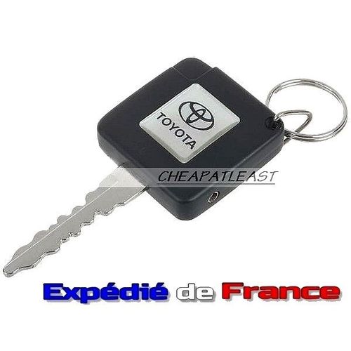 Briquet Porte-Clés - Électronique, Rechargeable - En Forme De Clé - Toyota -