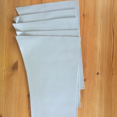 Lot De 5 Morceaux De Cuir Gris -