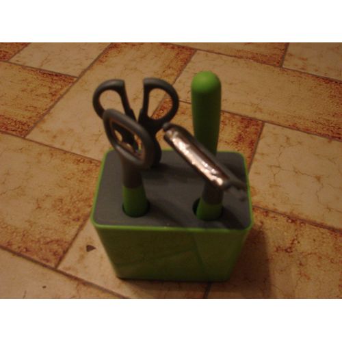 Ustensile De Cisine, Ciseaux De Cuisine, Couteau, Ouvre Bouteille, Éplucheur