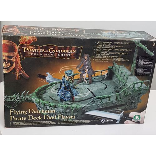 Jeu / Pirates Des Caraïbes / Corps A Corps Entre Pirates / Avec Bateau Personnages Et Accessoires / Giochi Preziosi