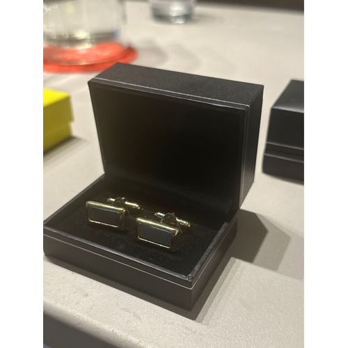 Boutons De Manchette
