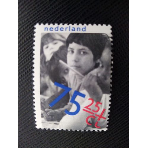 Timbre Pays Bas Yt 1121 Timbres Enfants : Année Internationale De L'enfant 1979 ( 050906 )