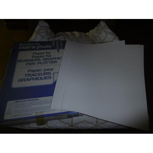 Papier Couche Double Face Pour Traceurs Graphiques Staedtler 647 A4 Boite De 200 Feuilles