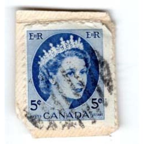 Timbre Canada : Oblitéré, Trois Quart Droit De La Reine Elizabeth I I Sur Fond Bleu Clair, 5 C