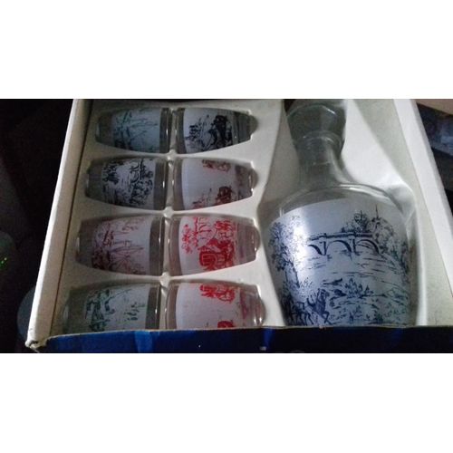 Service À Liqueur De 9 Pièces Vintage