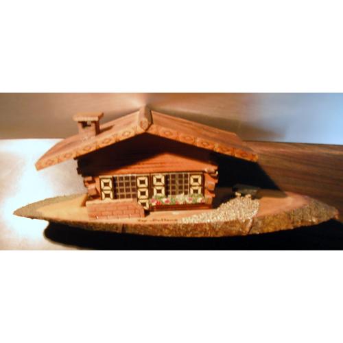 Petit Chalet En Bois / Coffret "Les Settons"