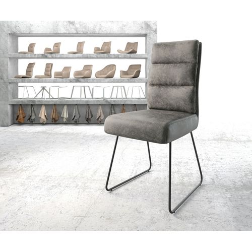 Chaise Pela-Flex Cadre Patin Noir Vintage Gris