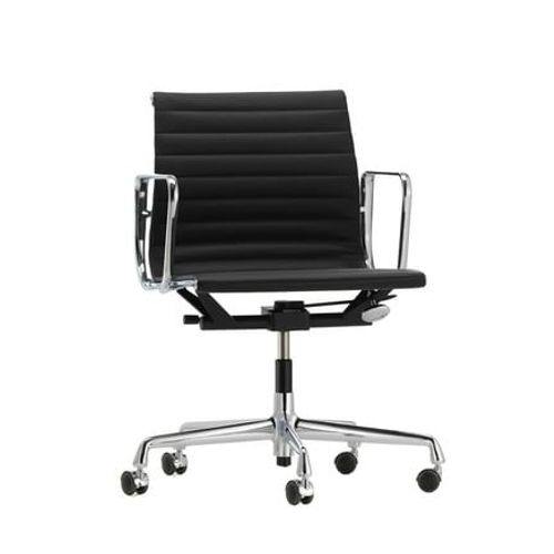 Vitra - Chaise En Aluminium Ea 117, Structure Polie, Roulettes Souples Pour Sols Durs - Chrome Brillant - Cuir Premium F/Plano - Nero/Nero - Roulettes Pour Tapis De Sol - Noir