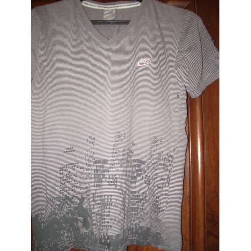 Tee-Shirt Nike Taille S Rayé Gris