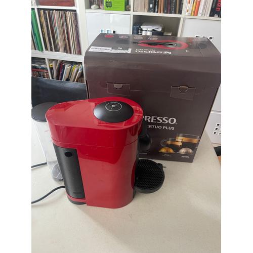 Cafetière Nespresso vertuo rouge