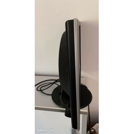 Vend Écran de PC Hauteur : 37cm Lg : 51,5 cm