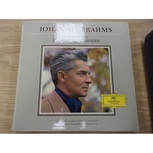 Les 4 Symphonies / Le Concerto Pour Violon / Les Variations Sur Un Thème De Haydn / Requiem Allemand (Herbert Von Karajan)